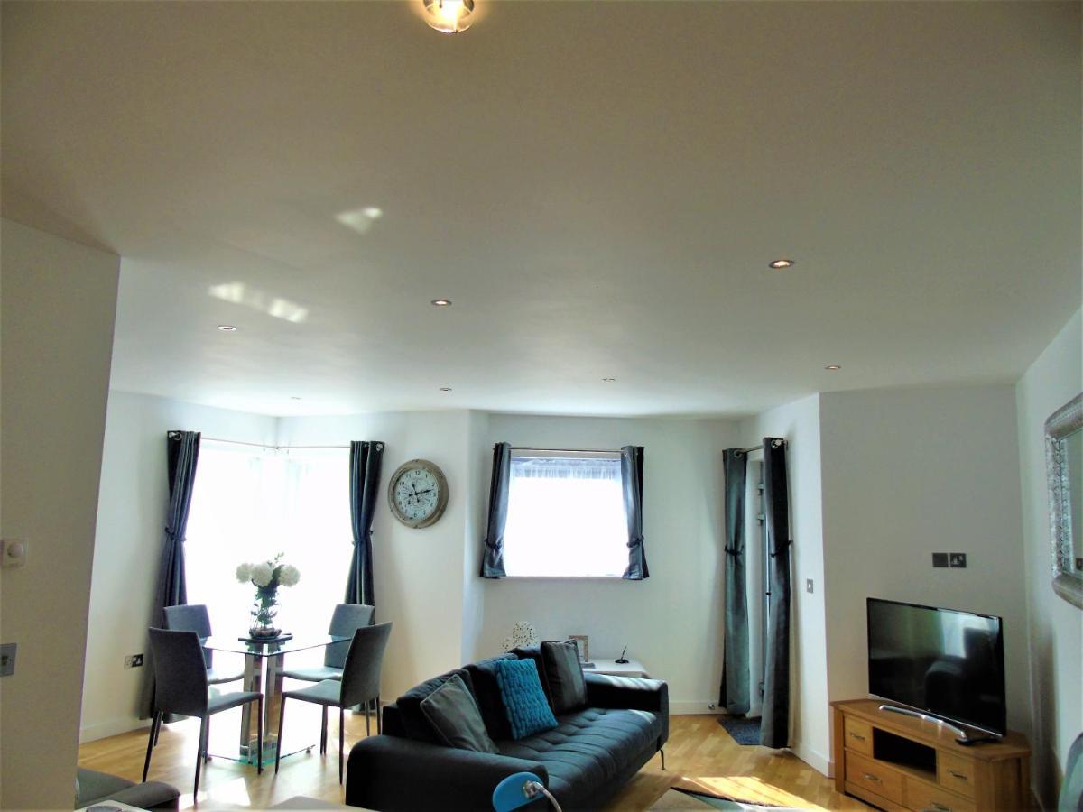 Seaview, Luxury Apartment, 2 Min Walk To Porth Beach Newquay  Exterior photo