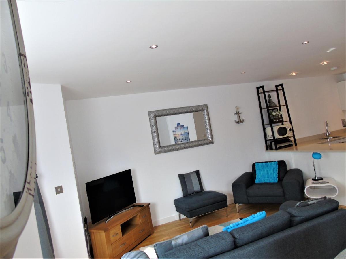 Seaview, Luxury Apartment, 2 Min Walk To Porth Beach Newquay  Exterior photo