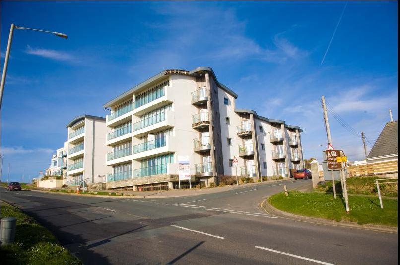 Seaview, Luxury Apartment, 2 Min Walk To Porth Beach Newquay  Exterior photo